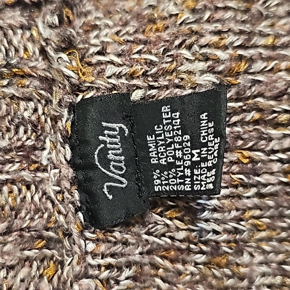 Vanity V-neck knit - Picture 2 of 3